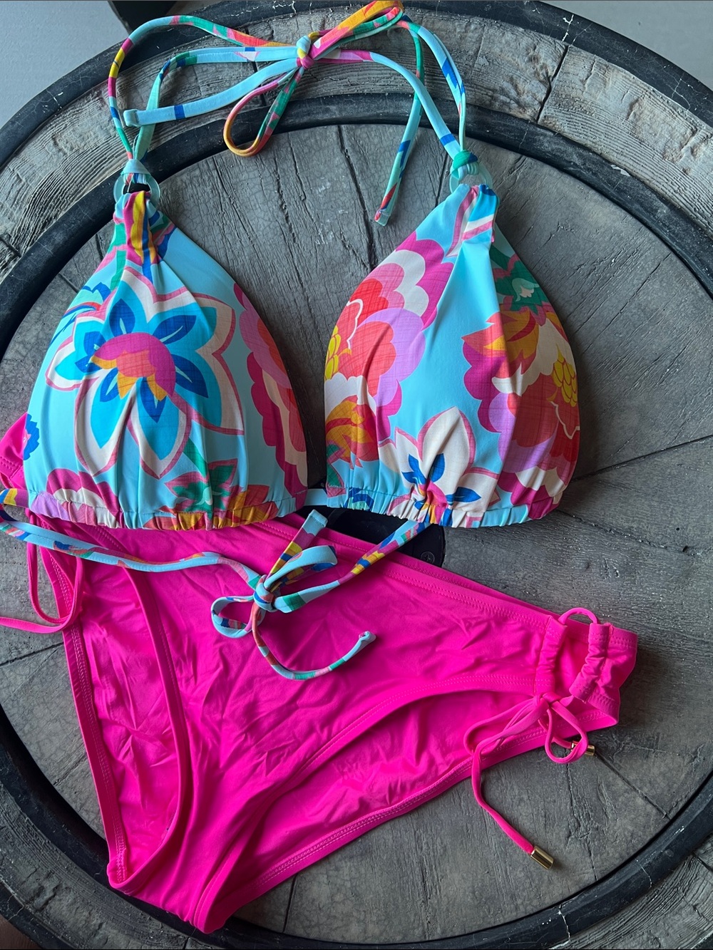 La Blanca Turquoise Floral & Hot Pink String Bikini.  Size 12.   B25